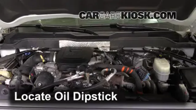 2015 Chevrolet Silverado 2500 HD LT 6.6L V8 Turbo Diesel Crew Cab Pickup Oil Check Oil Level